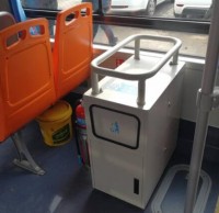 成都公交車(chē)是否應(yīng)該設(shè)置分類(lèi)垃圾桶？